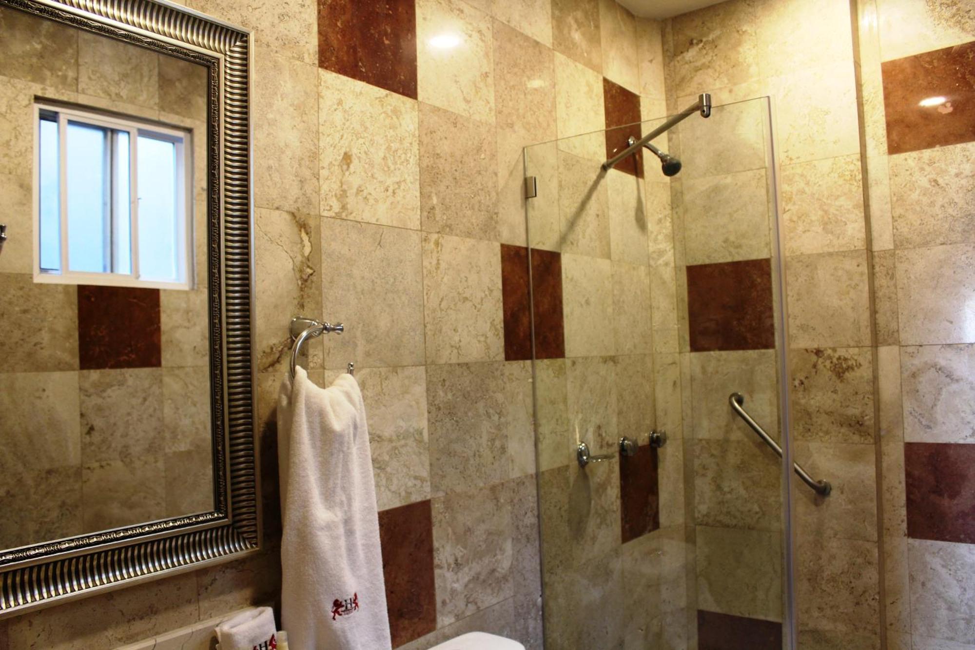 Hotel Leones Puebla Dış mekan fotoğraf